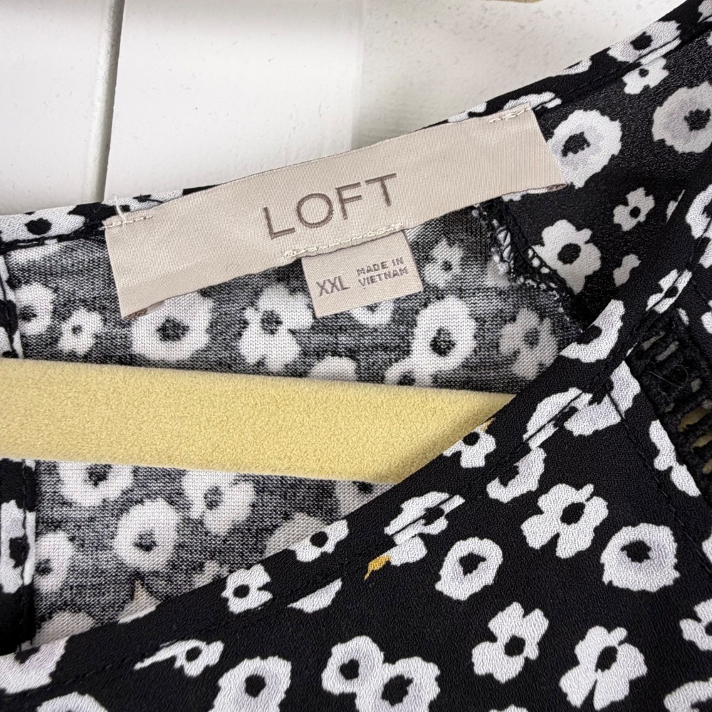 Loft Blouse Women XXL Black Floral Bell Sleeve Crochet Trim - Picture 4 of 15